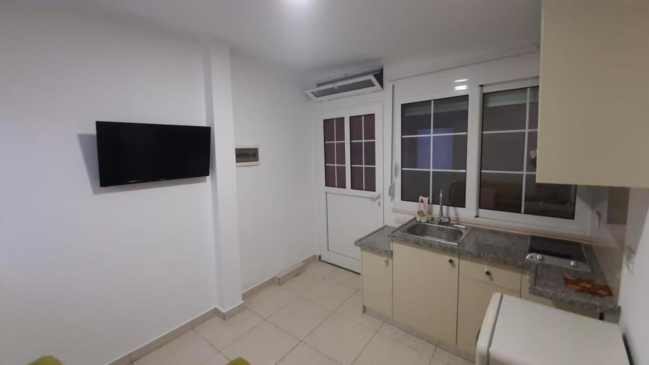 Amber Apartments Sarandë Pokoj fotografie